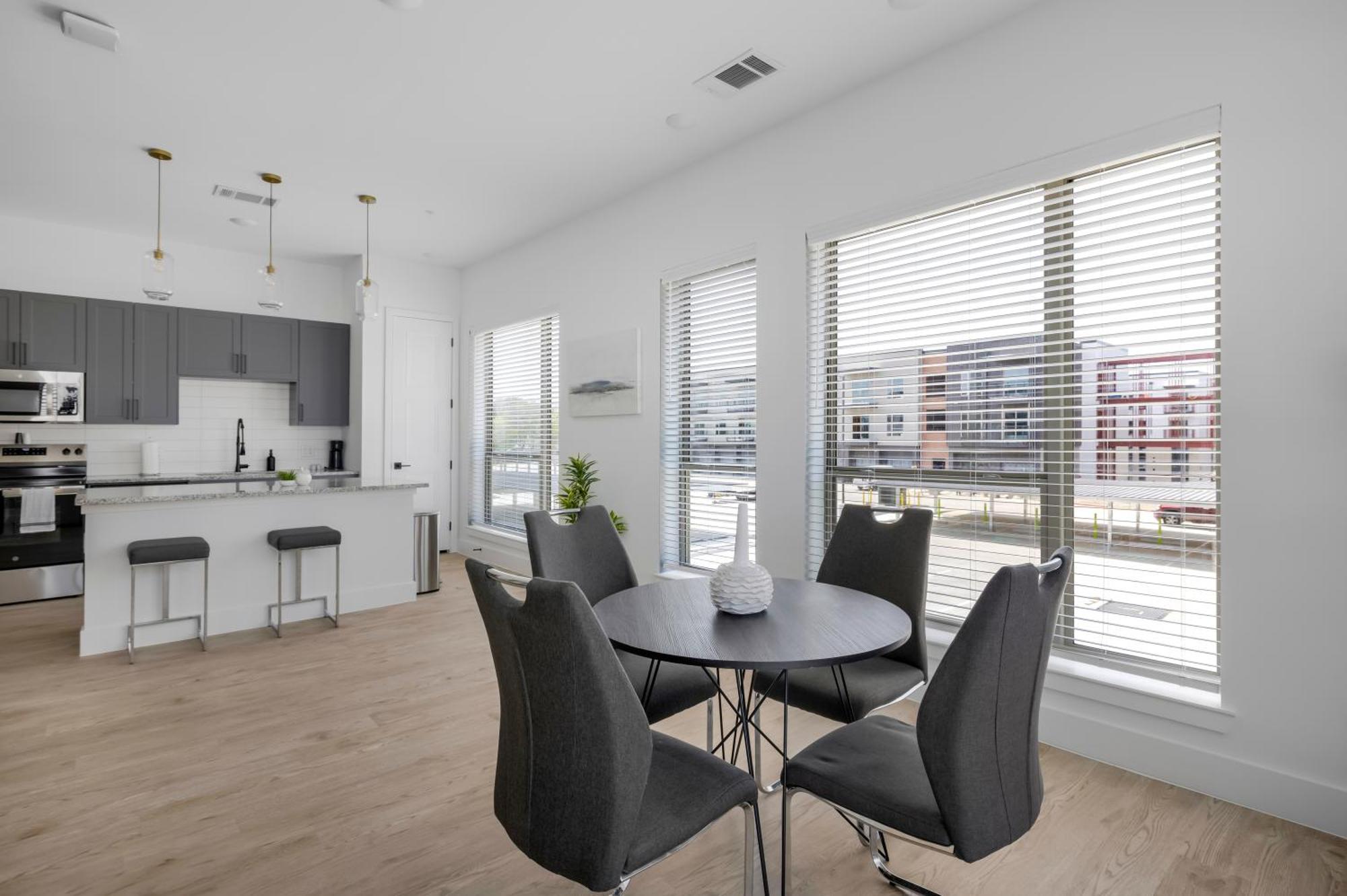 Railyard Apartments By Barsala 登顿 客房 照片